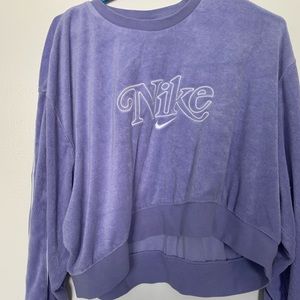 COPY - Nike crop sweater